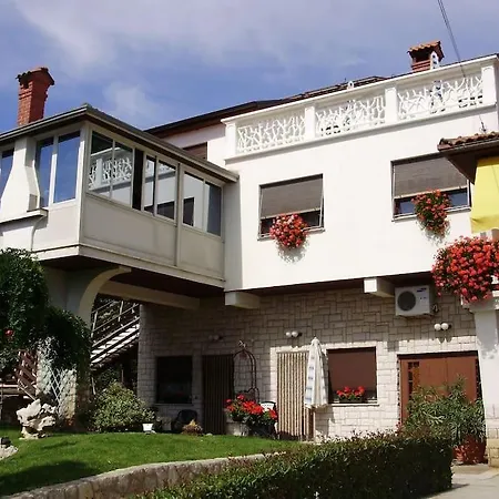 Apartment Near The Center - Nada Malinska Esterno foto